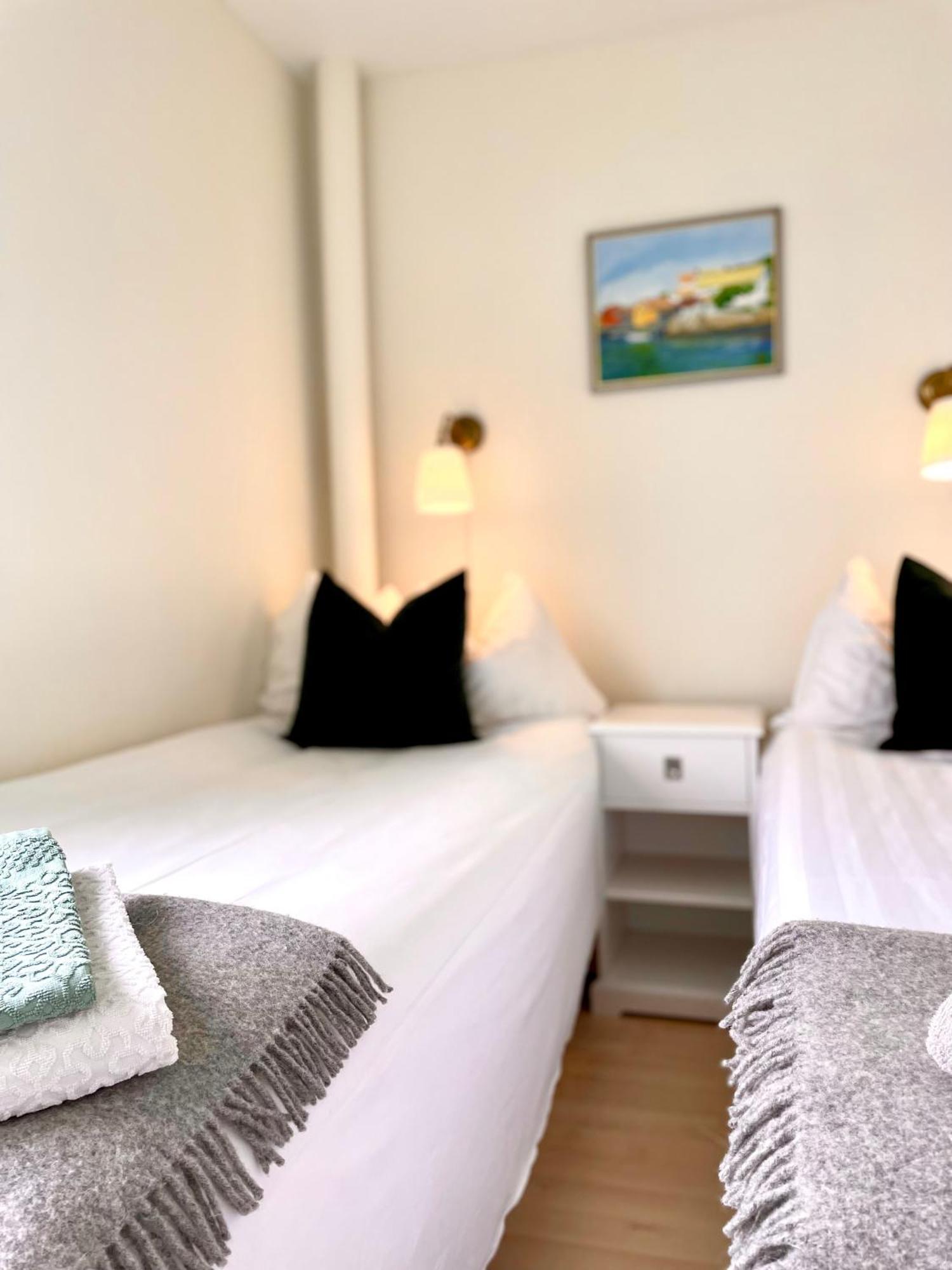 Hotell & Restaurant Solliden Stenungsund Buitenkant foto